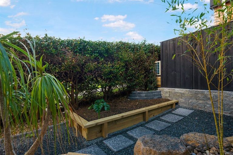 Photo of property in 40d Nikau Street, New Lynn, Auckland, 0600