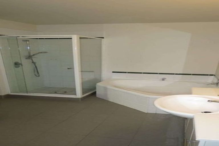 Photo of property in 39 Chesterfield Mews, Russley, Christchurch, 8042