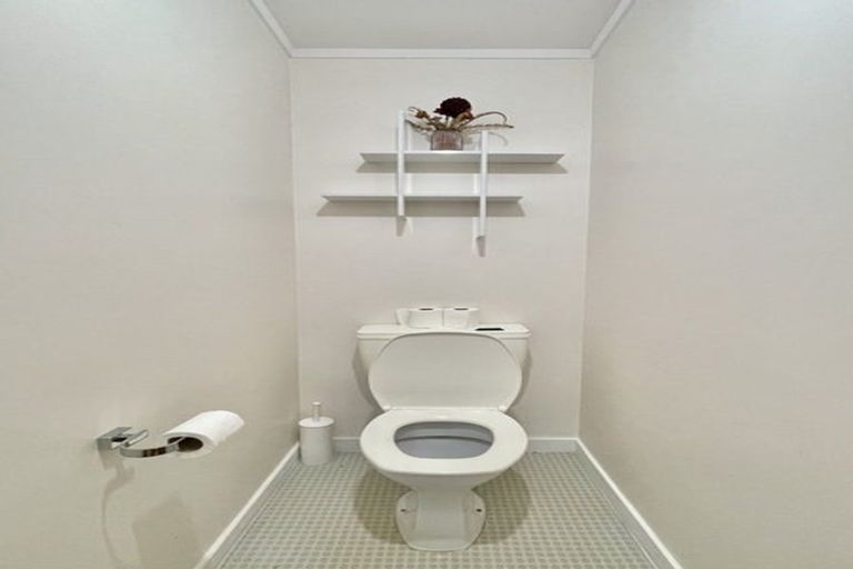Photo of property in 2u1 Lavaud Street, Berhampore, Wellington, 6023