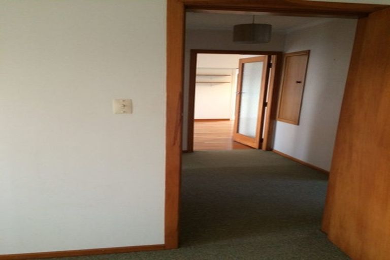 Photo of property in 40-40a Hamblyn Street, Strandon, New Plymouth, 4312