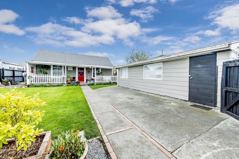 Photo of property in 41 Percival Street, Rangiora, 7400