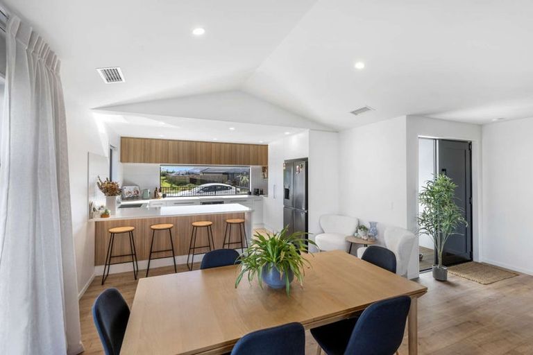 Photo of property in 11 Ellmers Street, Woodend, 7610