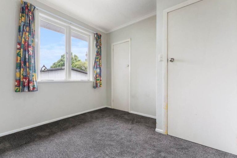 Photo of property in 536 Glenfield Road, Glenfield, Auckland, 0629