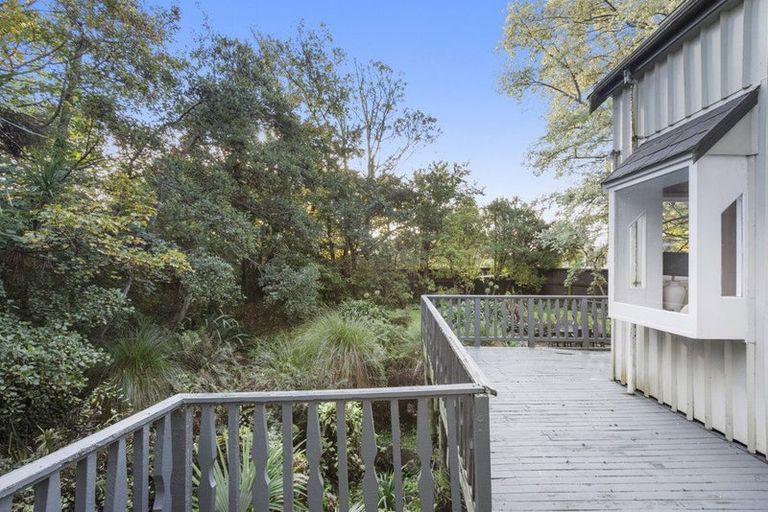 Photo of property in 206 Riverlaw Terrace, Saint Martins, Christchurch, 8022