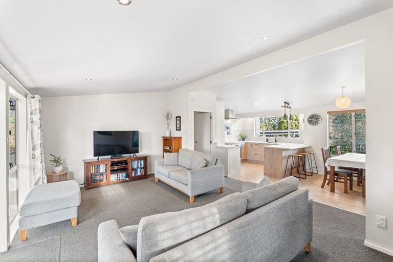 Photo of property in 5 Hatfield Heights, Hatfields Beach, Orewa, 0931