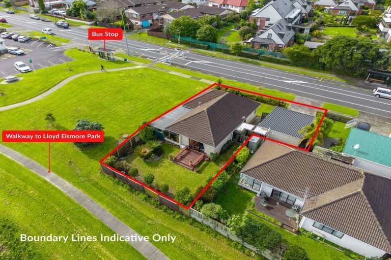 Photo of property in 2/55 Aviemore Drive, Highland Park, Auckland, 2010