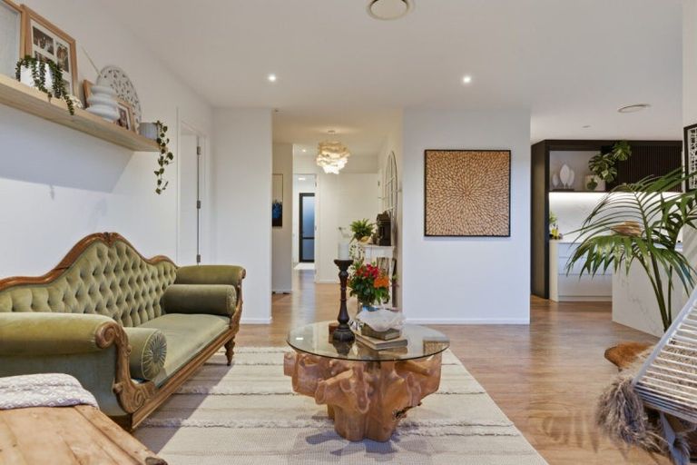 Photo of property in 33 Montia Close, Papamoa Beach, Papamoa, 3118