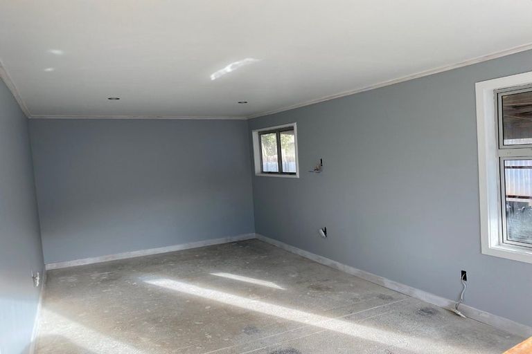 Photo of property in 14 Hillcrest Drive, Kelvin Grove, Palmerston North, 4414