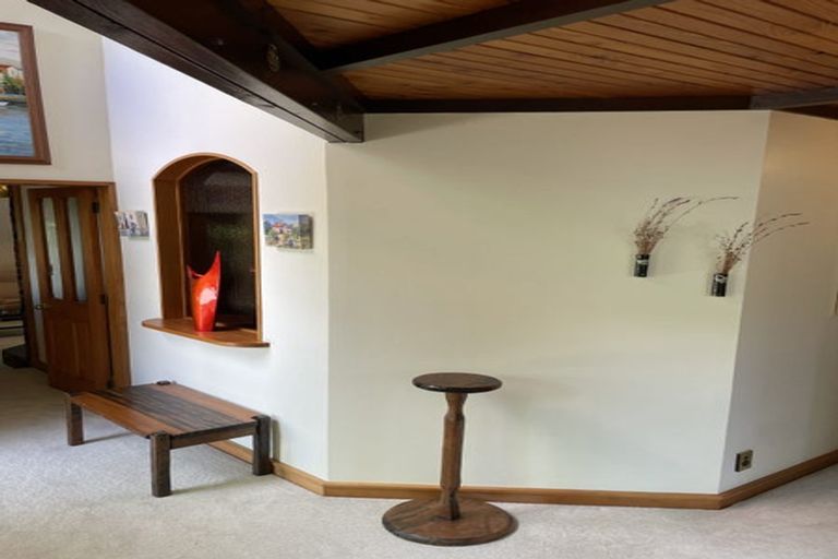 Photo of property in 426a Karori Road, Karori, Wellington, 6012
