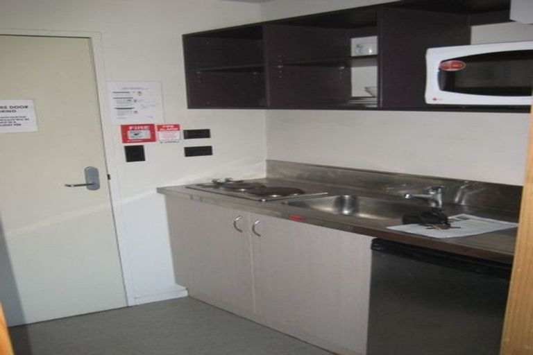 Photo of property in Martin Square Apartments, 206/20 Martin Square, Te Aro, Wellington, 6011