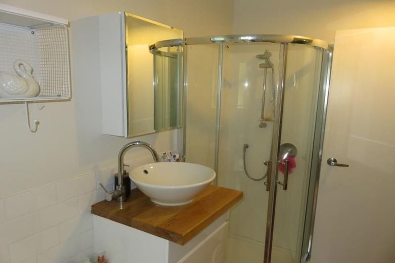 Photo of property in 2 Trilids Lane, Churton Park, Wellington, 6037