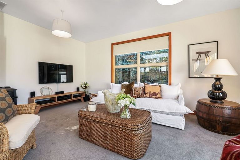 Photo of property in 18 Saint James Avenue, Papanui, Christchurch, 8053