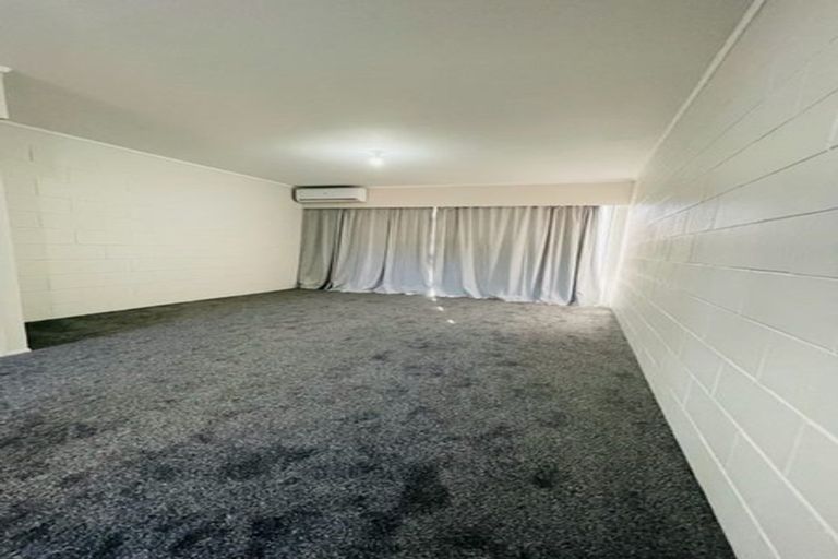 Photo of property in 3/45 Kenderdine Road, Papatoetoe, Auckland, 2025