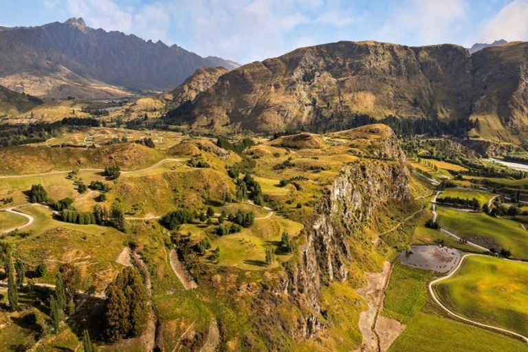 Photo of property in 80 Toka Road, Dalefield, Queenstown, 9371