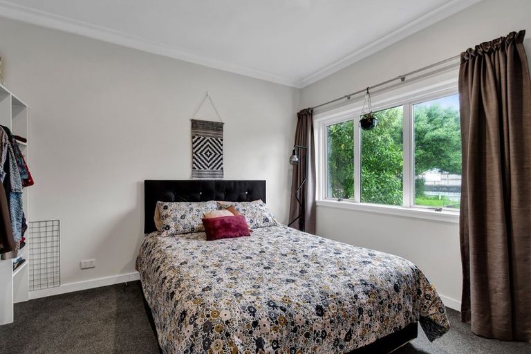 Photo of property in 17 Upjohn Street, Brooklands, New Plymouth, 4310