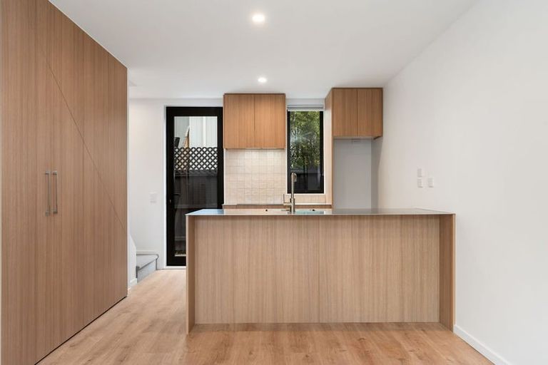 Photo of property in 1/7 Grove Road, Papakura, 2110