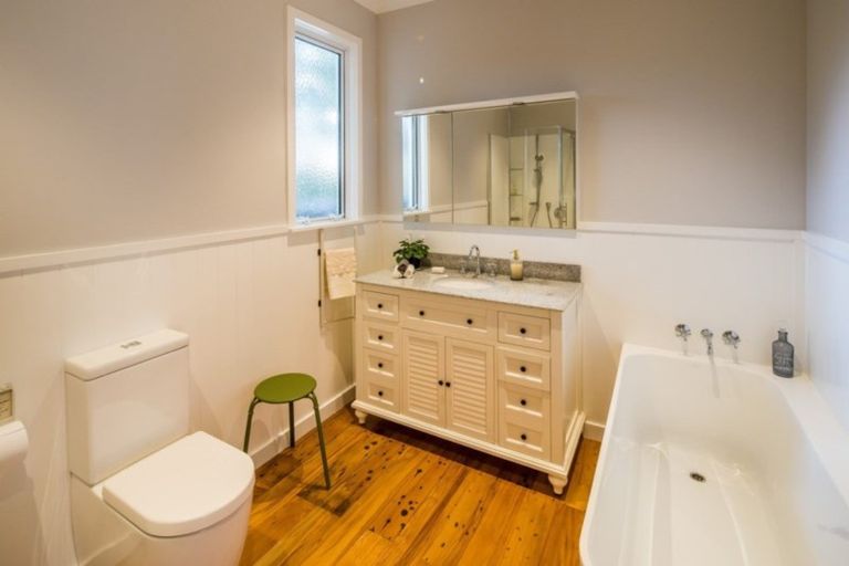 Photo of property in 116 Woburn Road, Woburn, Lower Hutt, 5010