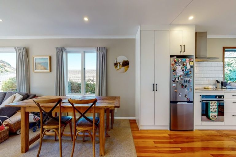 Photo of property in 140 Severn Street, Island Bay, Wellington, 6023