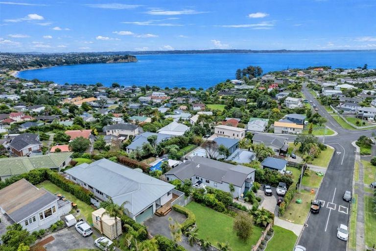 Photo of property in 86 Tiri Road, Tindalls Beach, Whangaparaoa, 0930