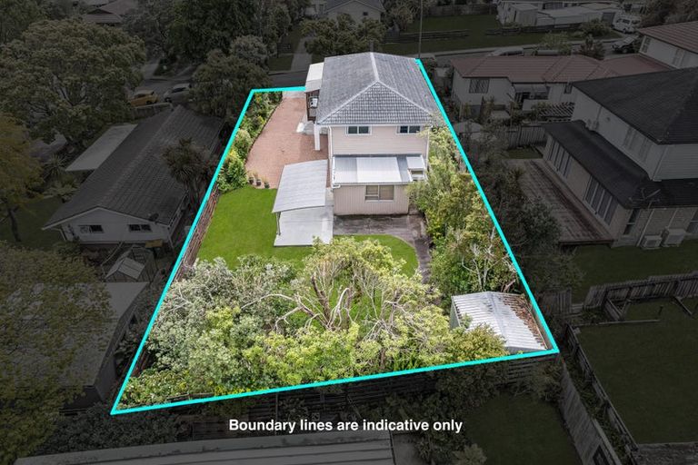 Photo of property in 4 Seakens Way, Glen Eden, Auckland, 0602
