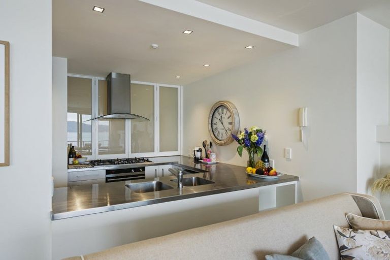 Photo of property in 3/363 Karaka Bay Road, Karaka Bays, Wellington, 6022