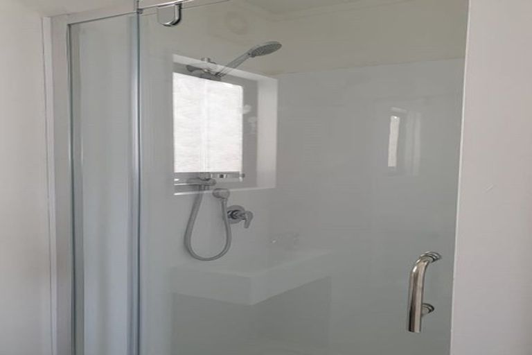 Photo of property in 2 Mariner Street, Mangere, Auckland, 2022