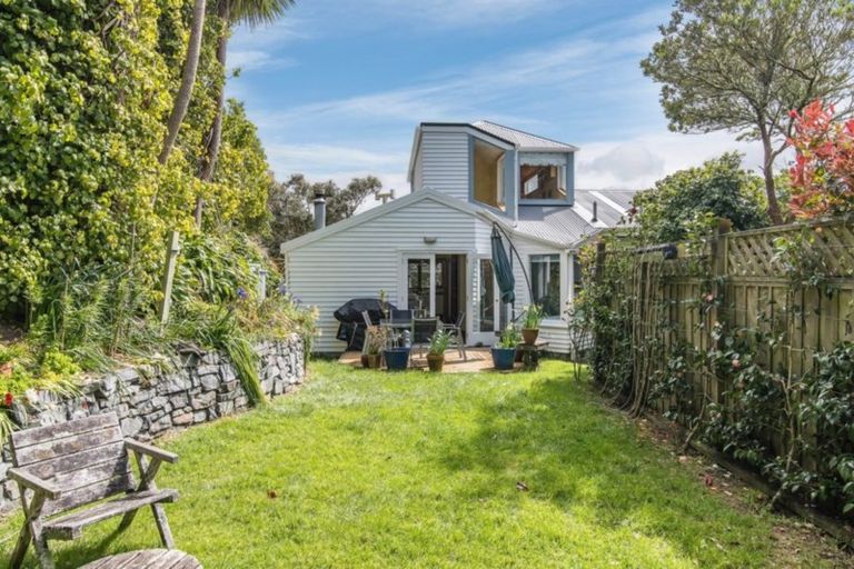 Photo of property in 129 Wadestown Road, Wadestown, Wellington, 6012