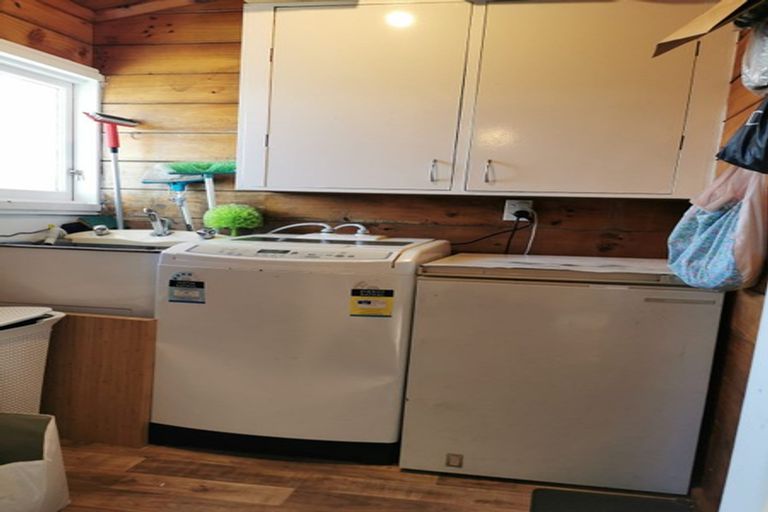 Photo of property in 18 Mcguire Street, Hawera, 4610