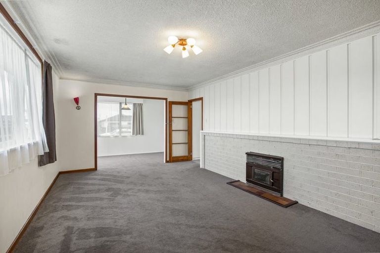 Photo of property in 11 West Hoe Road, Orewa, 0931