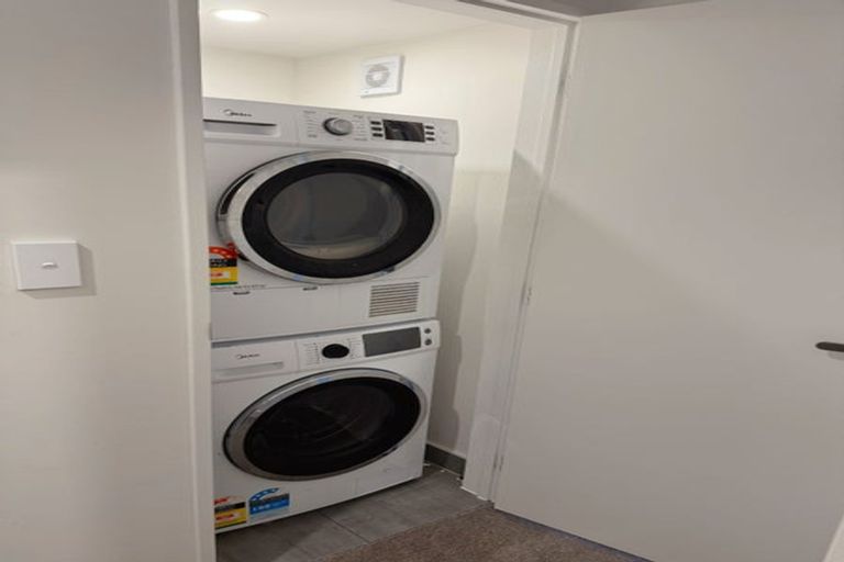 Photo of property in 31/9 Schnapper Rock Road, Greenhithe, Auckland, 0632