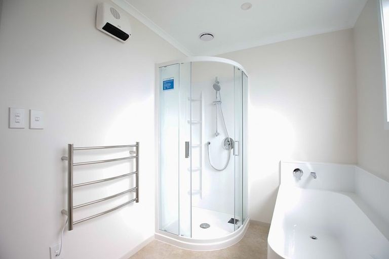 Photo of property in 27f1- Merton Street, Trentham, Upper Hutt, 5018