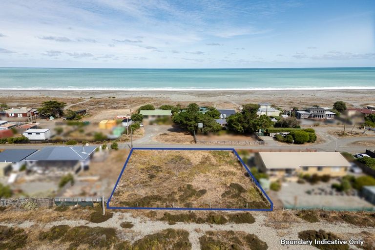 Photo of property in 48 Hillview Road, Birdlings Flat, Little River, 7591