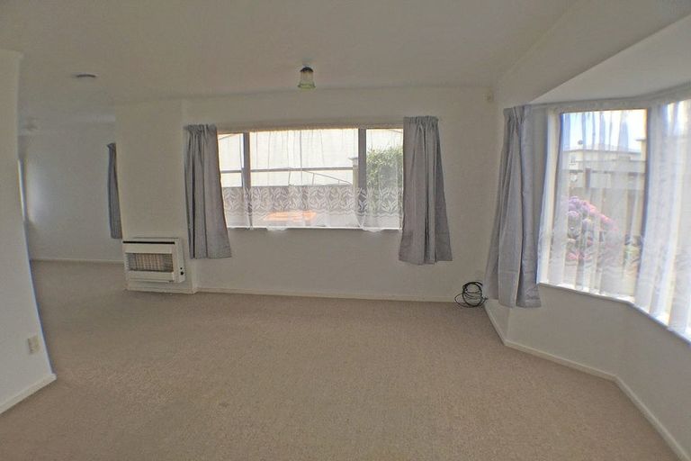 Photo of property in 2/455 Ferguson Street, Palmerston North, 4410
