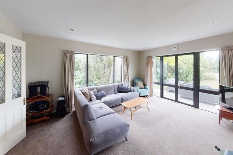 Photo of property in 2/28 Brigham Drive, Halswell, Christchurch, 8025