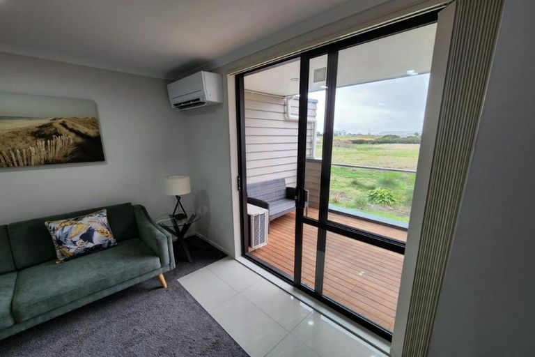 Photo of property in 22 Wallson Crescent, Wiri, Auckland, 2104