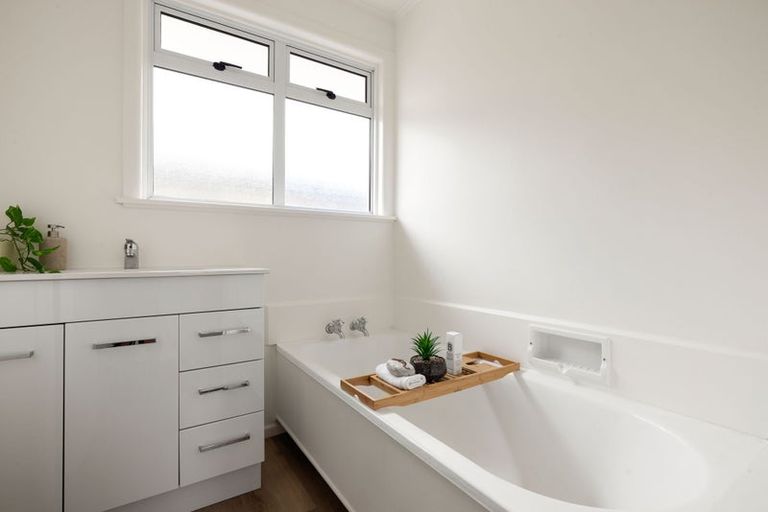 Photo of property in 8 Forsyth Street, St Andrews, Hamilton, 3200