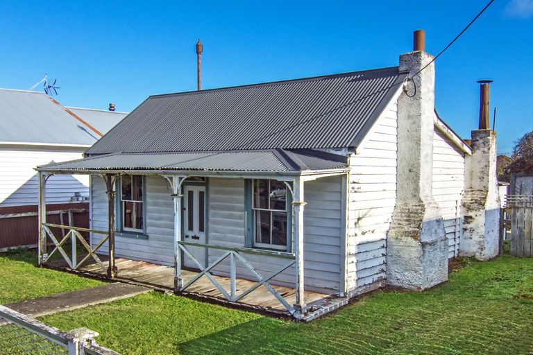 Photo of property in 63 Lincoln Road, Masterton, 5810