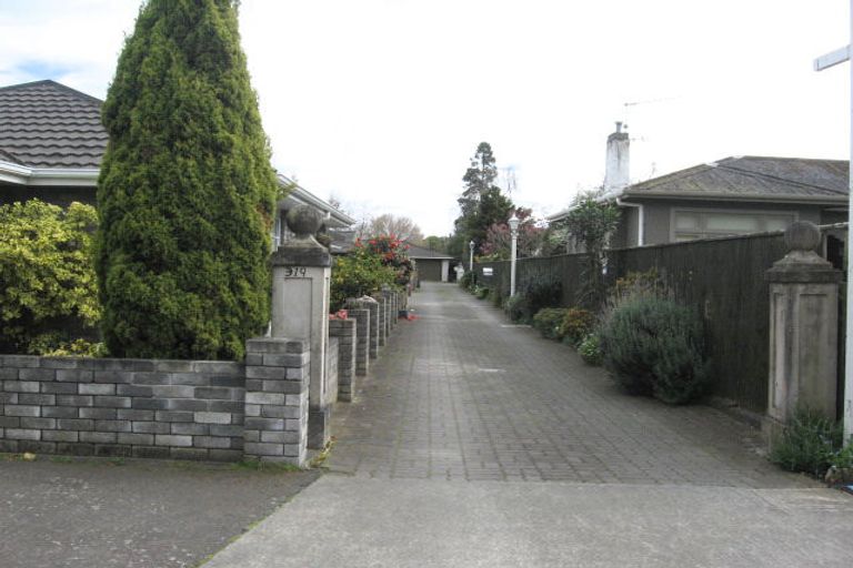 Photo of property in 2 Nicolas Lane, West End, Palmerston North, 4410