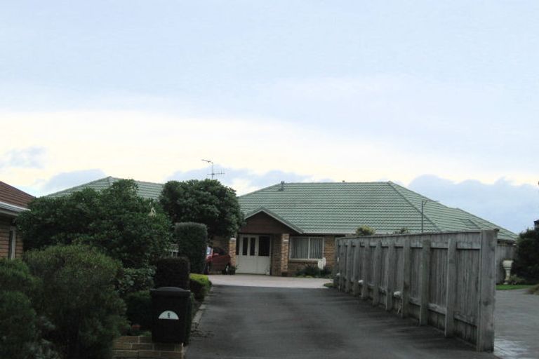Photo of property in 9 Kakapo Court, Paraparaumu Beach, Paraparaumu, 5032