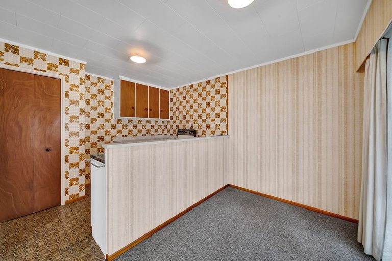 Photo of property in 19 Milmoe Street, Hawera, 4610