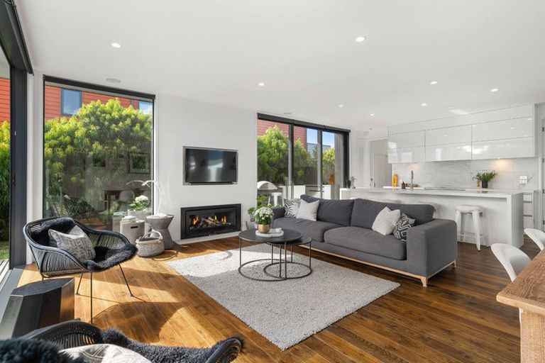 Photo of property in 33 Oceanair Drive, Pauanui, Hikuai, 3579