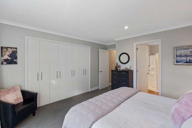 Photo of property in 73b Inwoods Road, Parklands, Christchurch, 8083