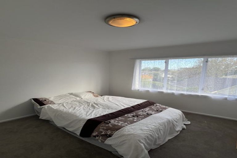 Photo of property in 32 Essex Street, Te Atatu South, Auckland, 0610