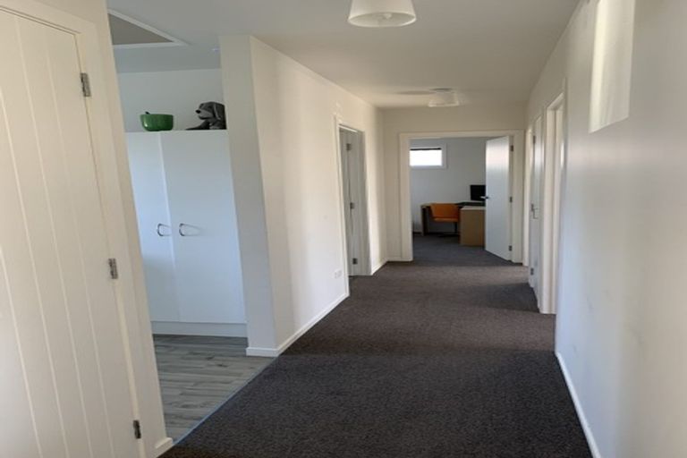 Photo of property in 69 Palmers Road, New Brighton, Christchurch, 8083
