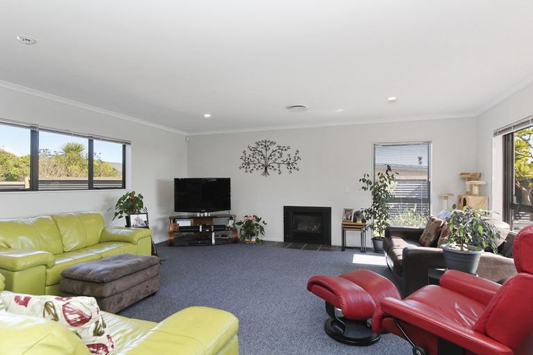 Photo of property in 192b Heta Road, Highlands Park, New Plymouth, 4312