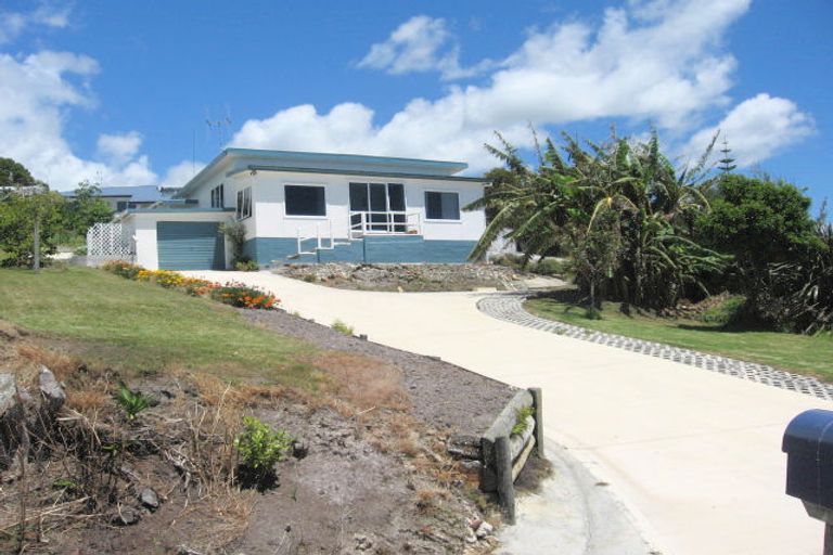 Photo of property in 51 Seaview Road, Cable Bay, 0420