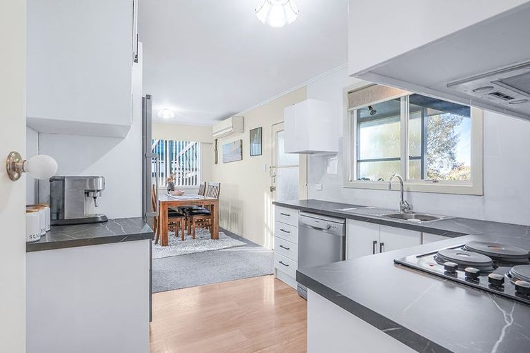 Photo of property in 4 Totara Drive, St Andrews, Hamilton, 3200