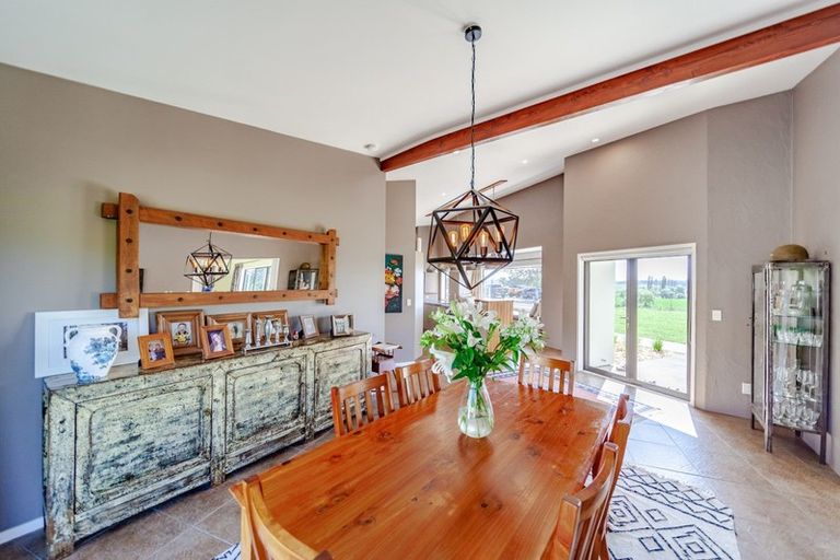 Photo of property in 239 Maharakeke Road, Waipukurau, 4281