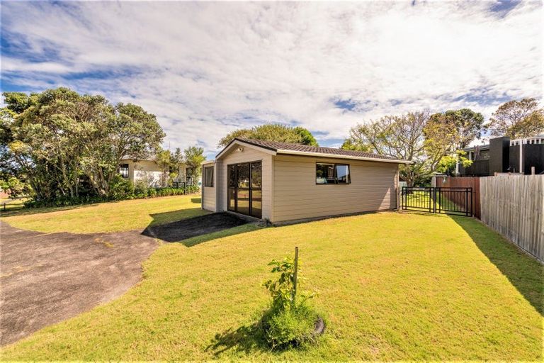 Photo of property in 13 Coronation Row, Pauanui, Hikuai, 3579