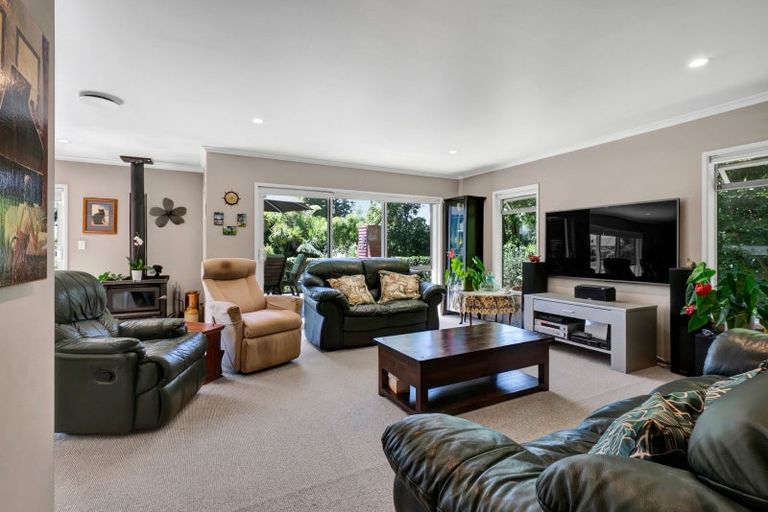 Photo of property in 1 Becklands Place, Inglewood, 4330